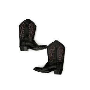 Black Western Boots‎ with Pink Stitching